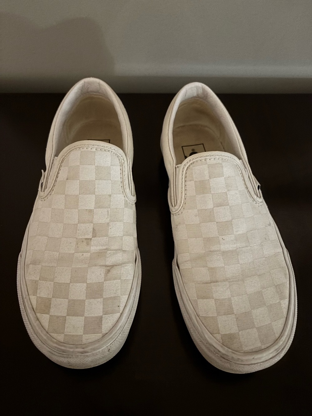 Vans White Checkerboard Slip-on women’s 8.5/ men’s 7